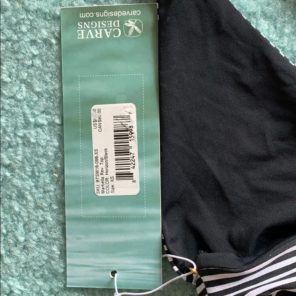 NWT Reversible Horizon/Black Marbella Rev. Top - Picture 7 of 9